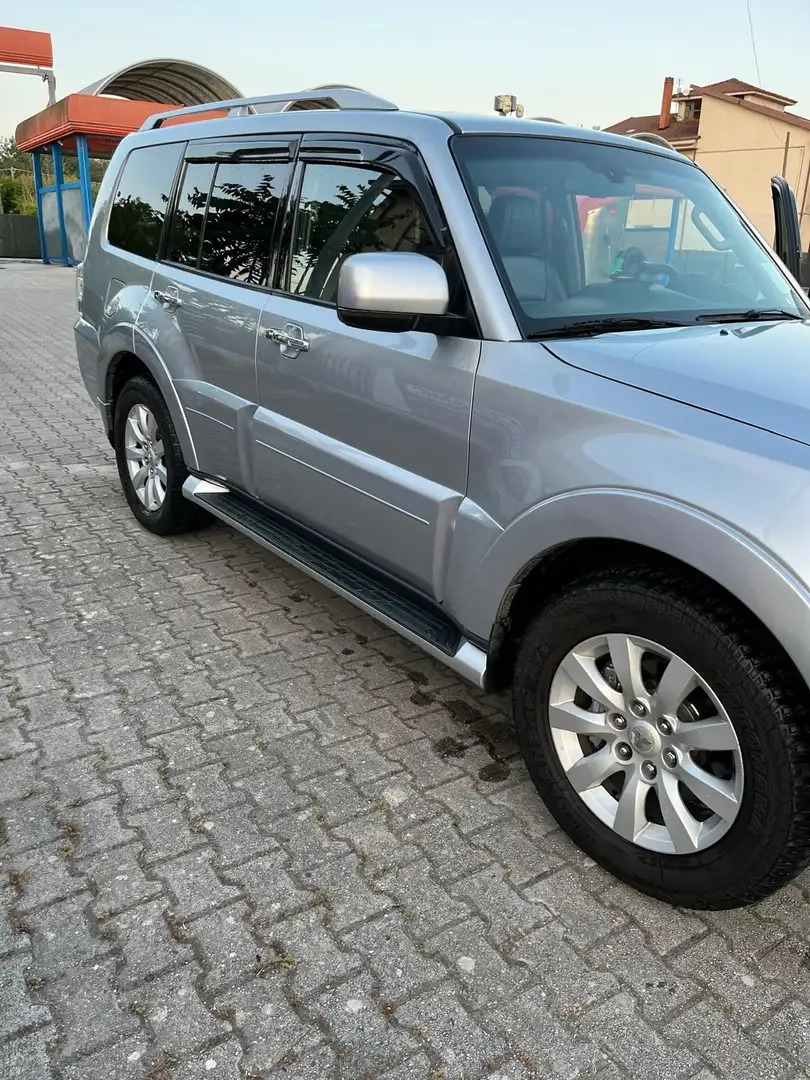Mitsubishi Pajero 3.2 cr Instyle 200cv 5p auto - 2