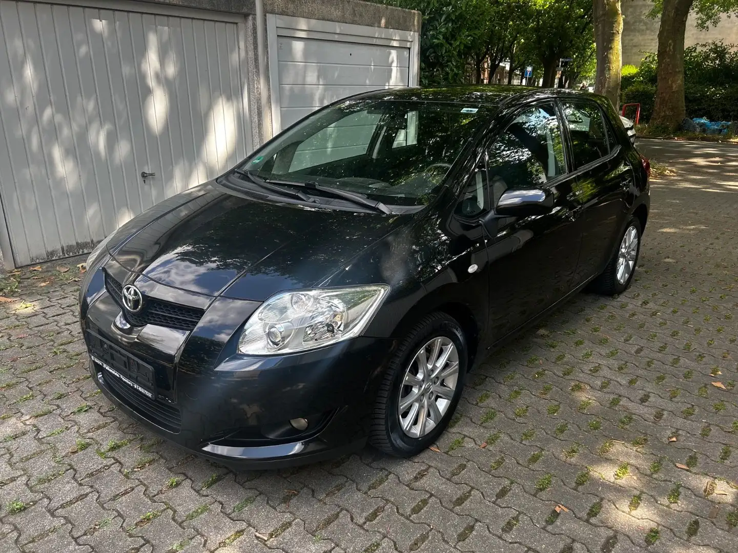 Toyota Auris Klimatronic PDC 5Türig Negro - 1