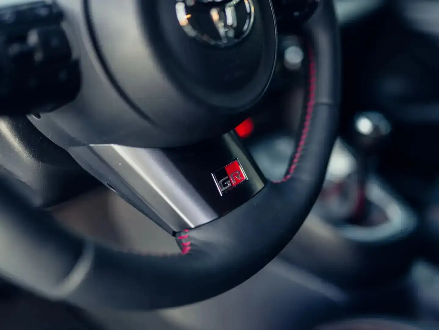 Toyota Yaris Yaris 1.6 GR Premium Wit - 2