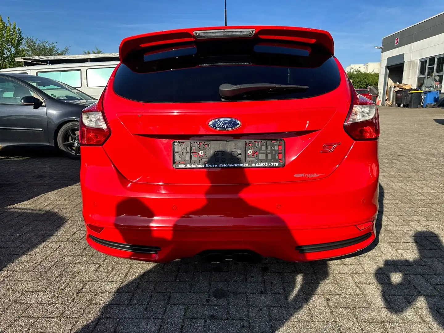 Ford Focus Lim. ST Leder Xenon Klimatauto Top Zustand Rot - 2