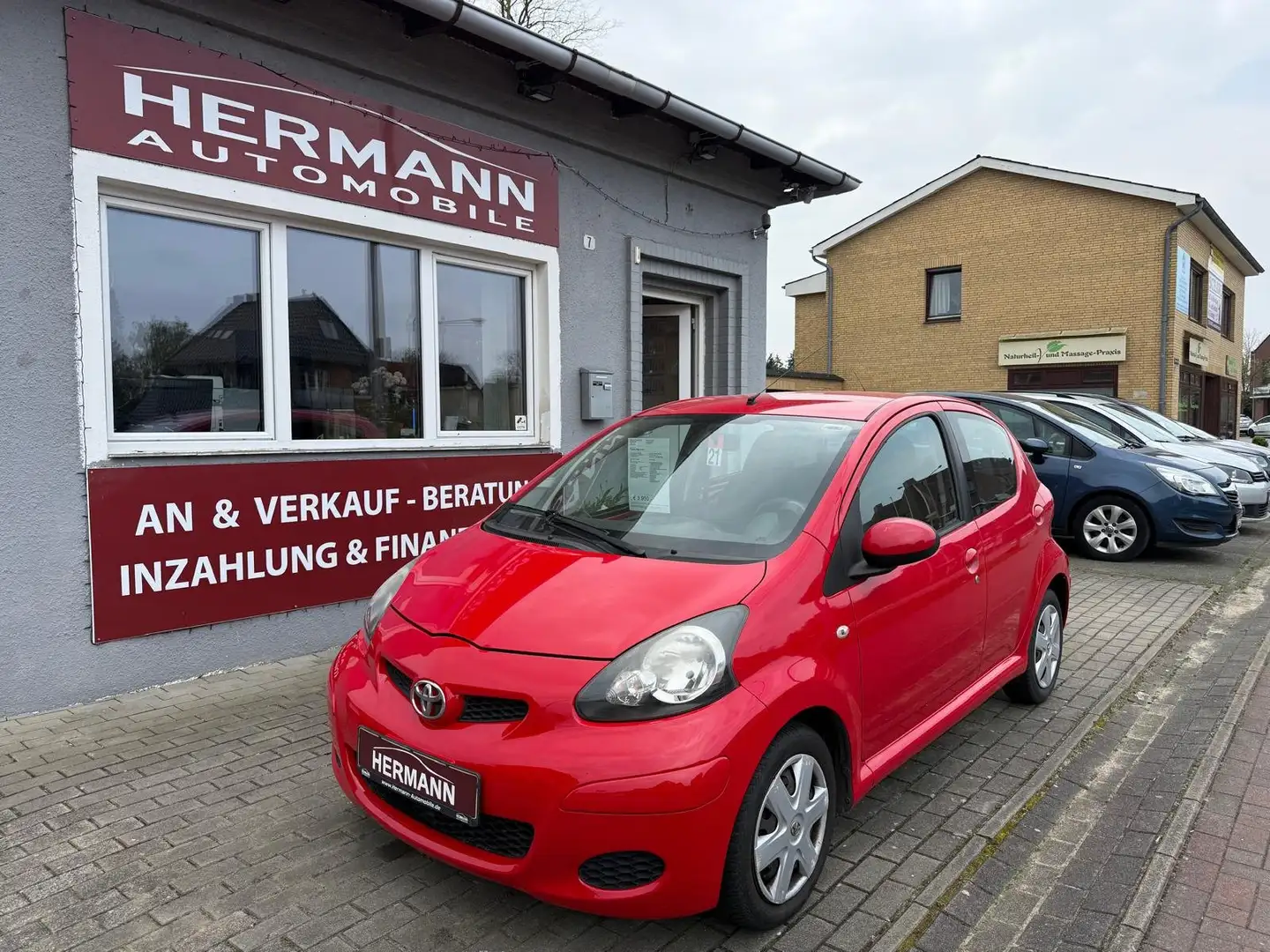 Toyota Aygo Cool Rot - 1