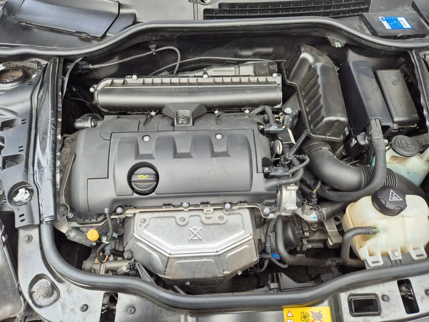 MINI One Cabrio Klima - nur 45.454 km – E-Verdeck – Top gepflegt Fekete - 1