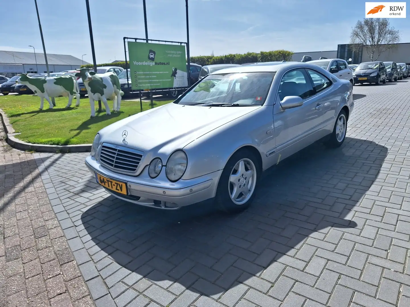 Mercedes-Benz CLK 320 Coupé Elegance / Vlotte auto / APK april 2027 Gris - 1