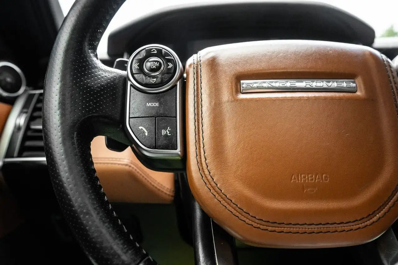 Land Rover Range Rover Sport снимка Land Rover Range Rover Sport