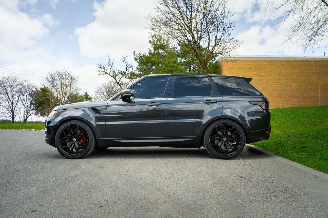 Land Rover Range Rover Sport снимка Land Rover Range Rover Sport