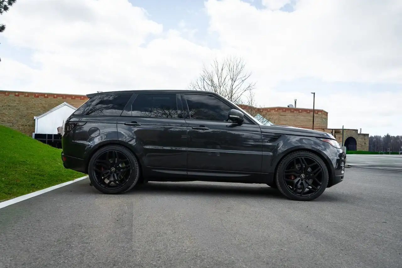 Land Rover Range Rover Sport снимка Land Rover Range Rover Sport