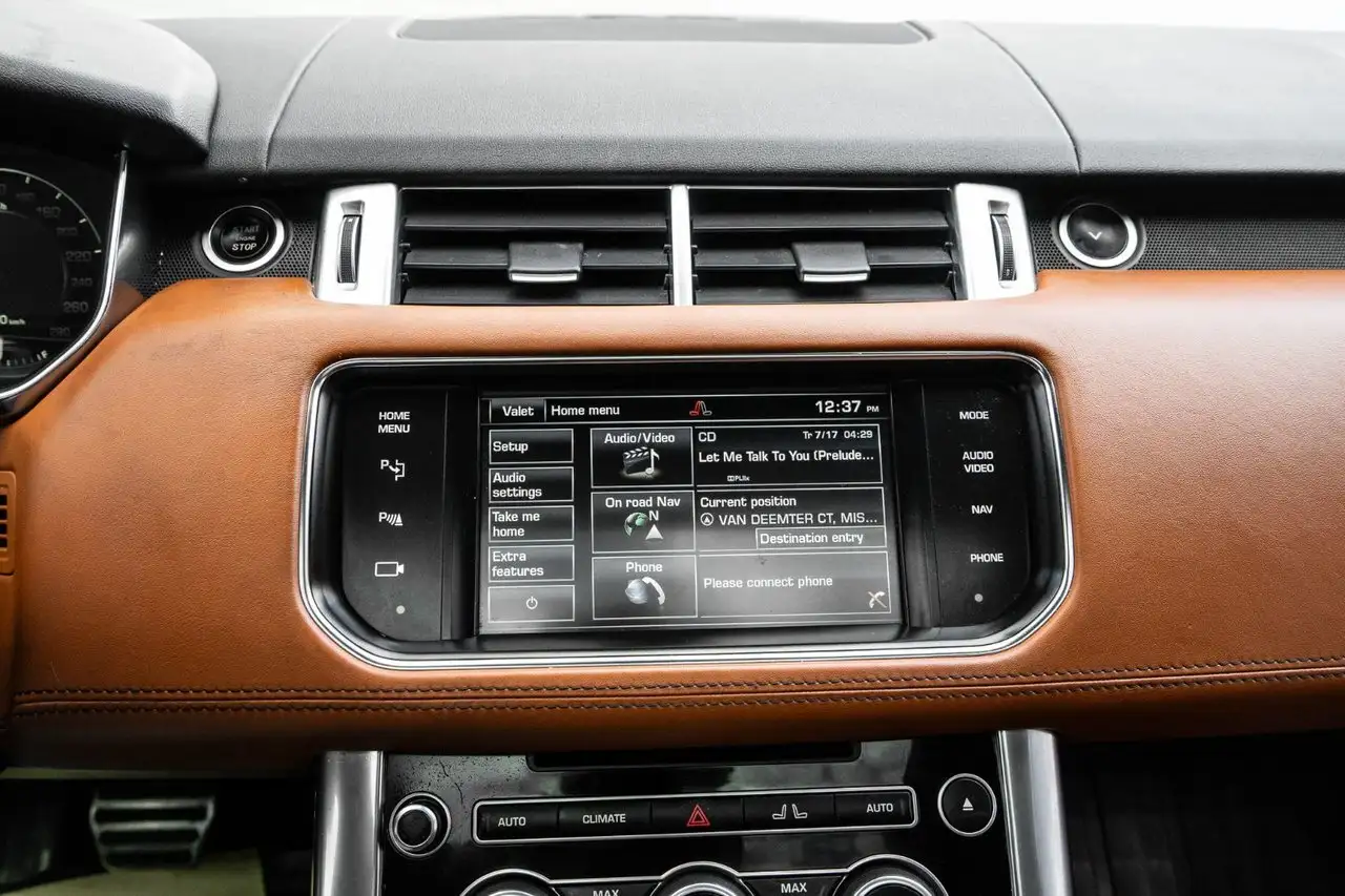 Land Rover Range Rover Sport снимка Land Rover Range Rover Sport