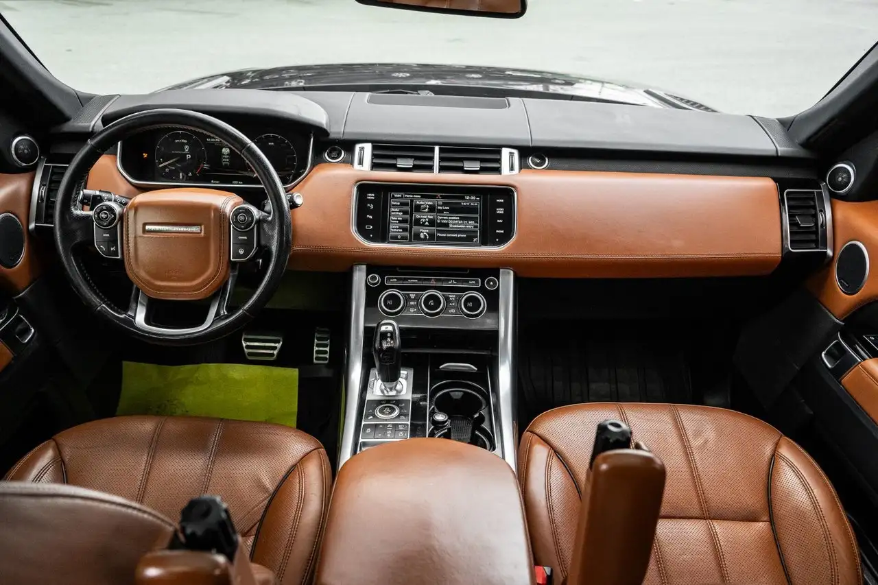 Land Rover Range Rover Sport снимка Land Rover Range Rover Sport