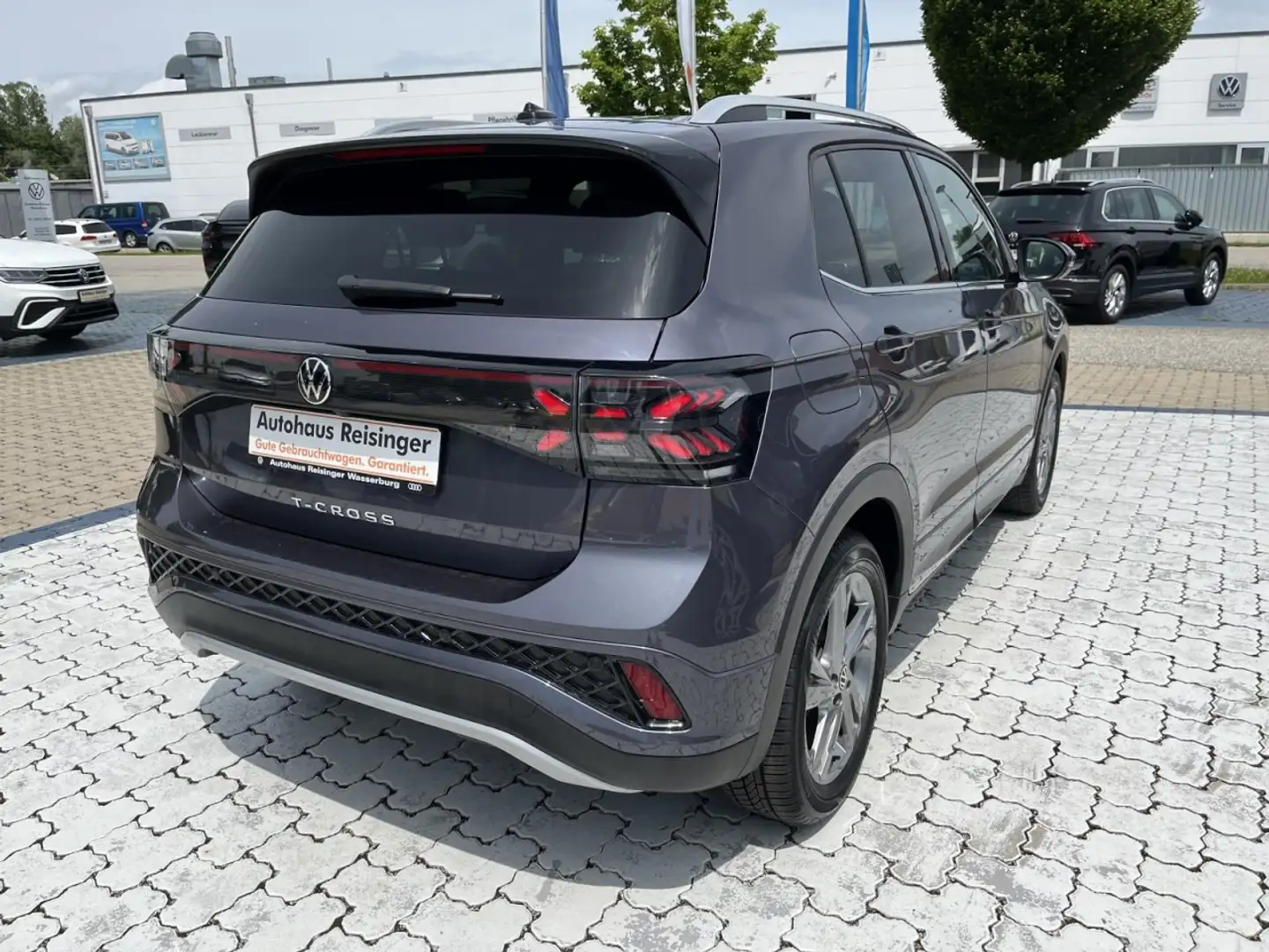 Volkswagen T-Cross 1.5 TSI R-Line DSG (NAVI,APP,IQLight,RearView) Grau - 2