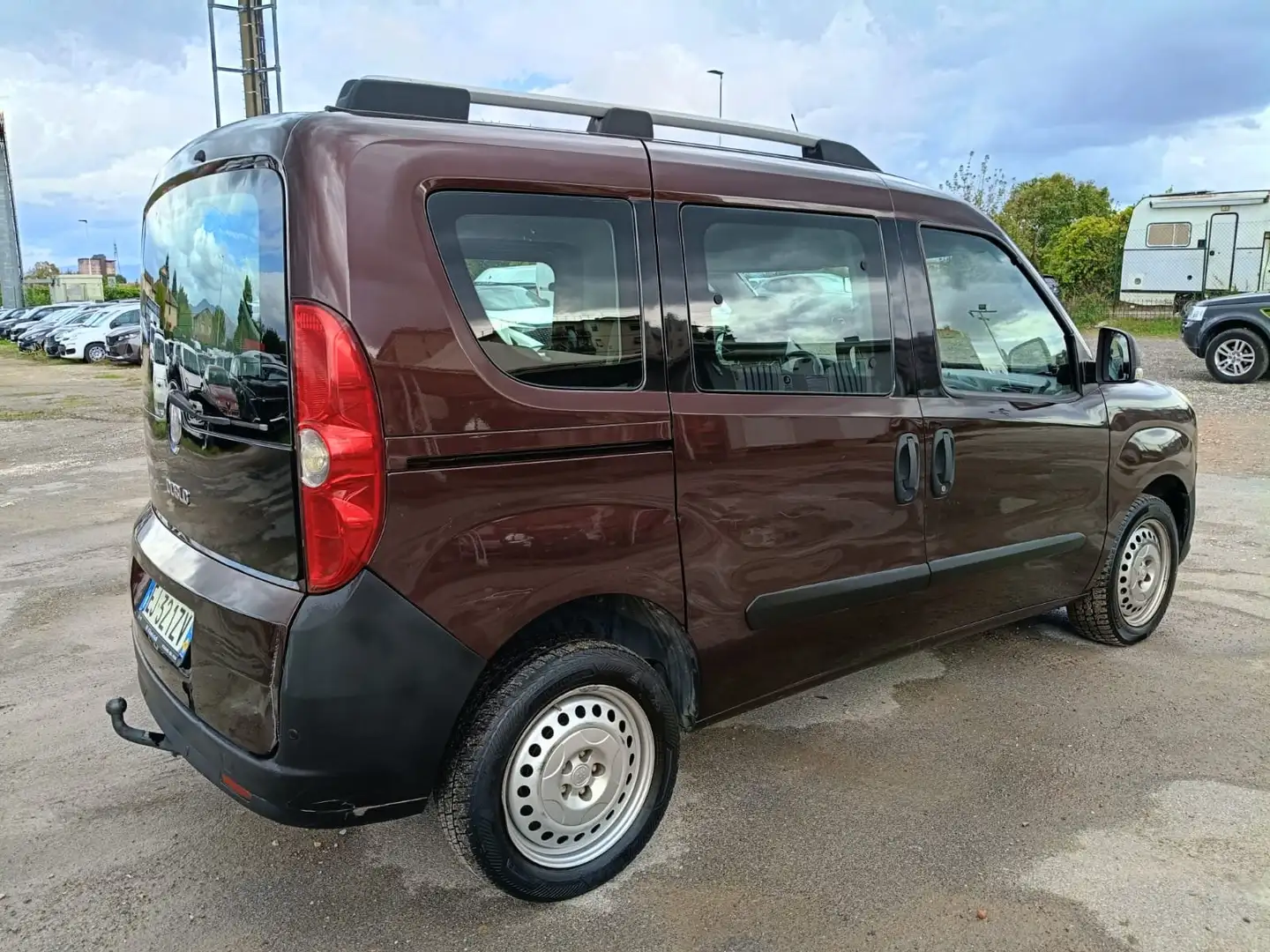 Fiat Doblo 1.6 multijet Brun - 2