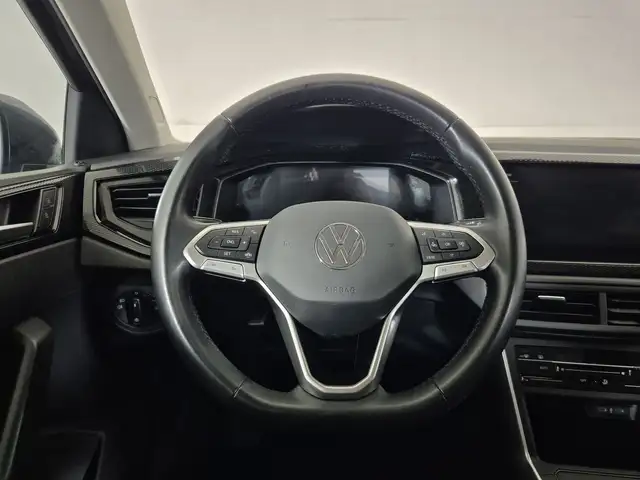 Volkswagen Polo view 8
