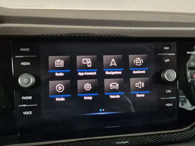 Volkswagen Polo view 11