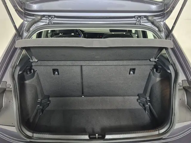 Volkswagen Polo view 12
