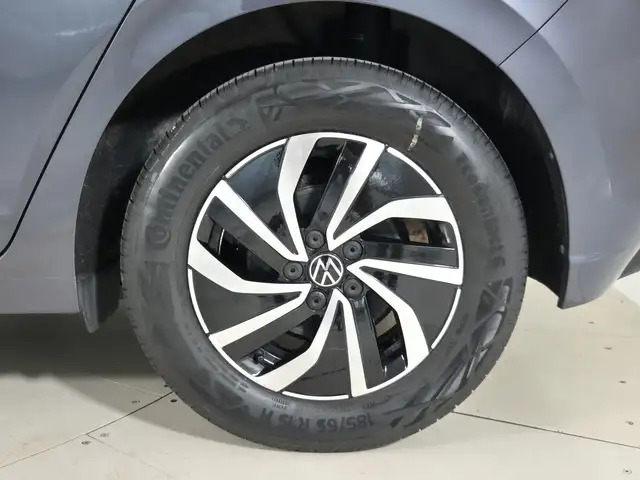 Volkswagen Polo view 13