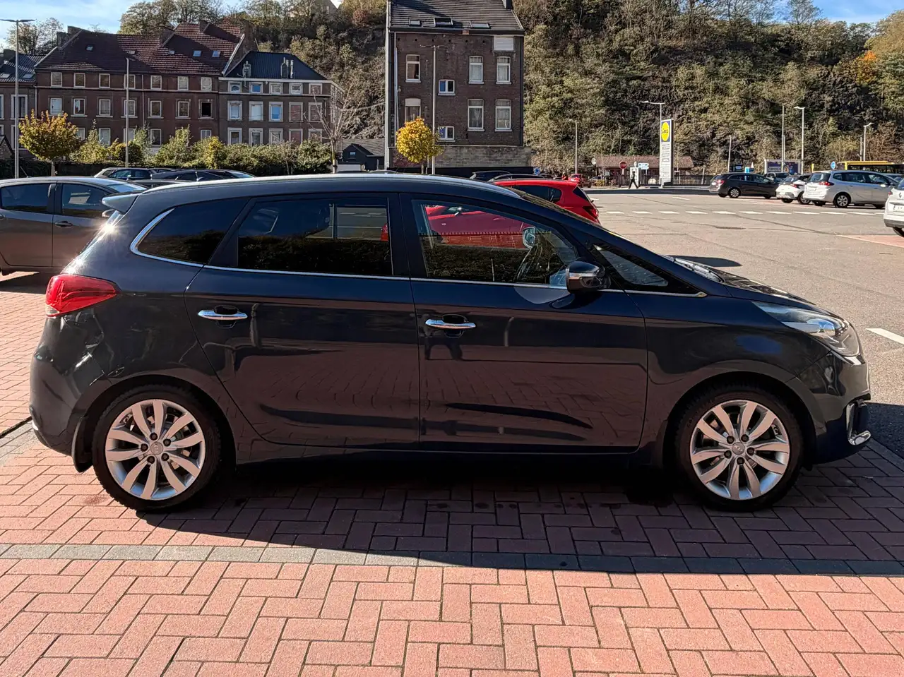 Kia Carens