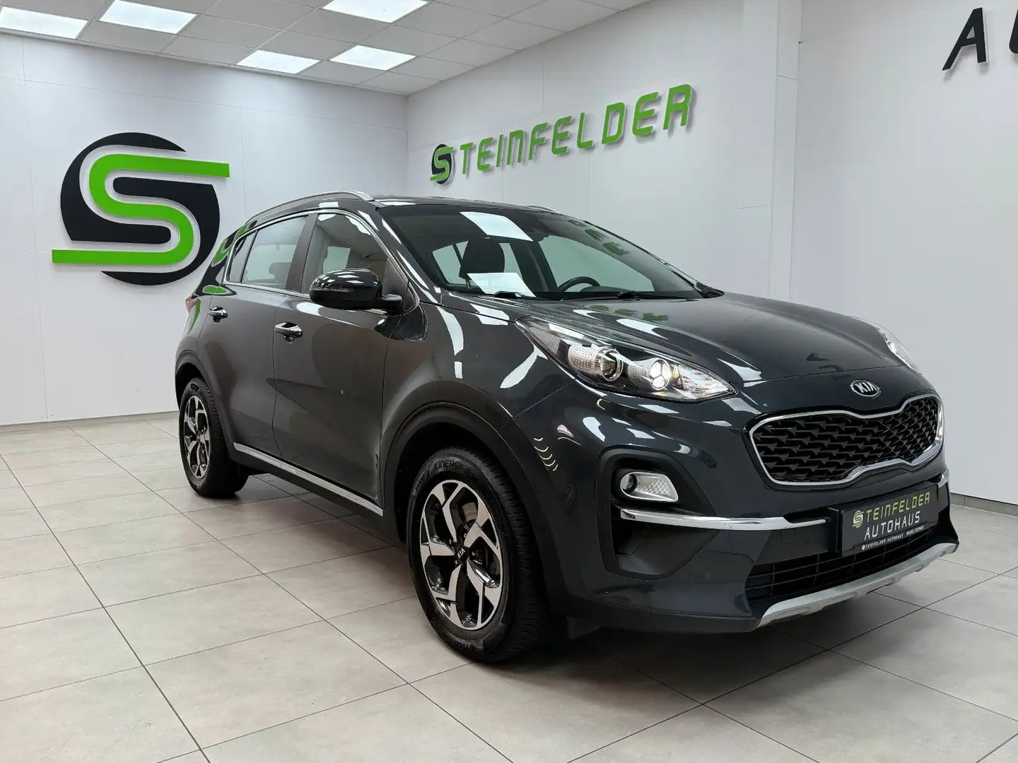 Kia Sportage 1.6 TGDI Vision 2WD/AUTOM/NAVI/KAMERA/S Gris - 1