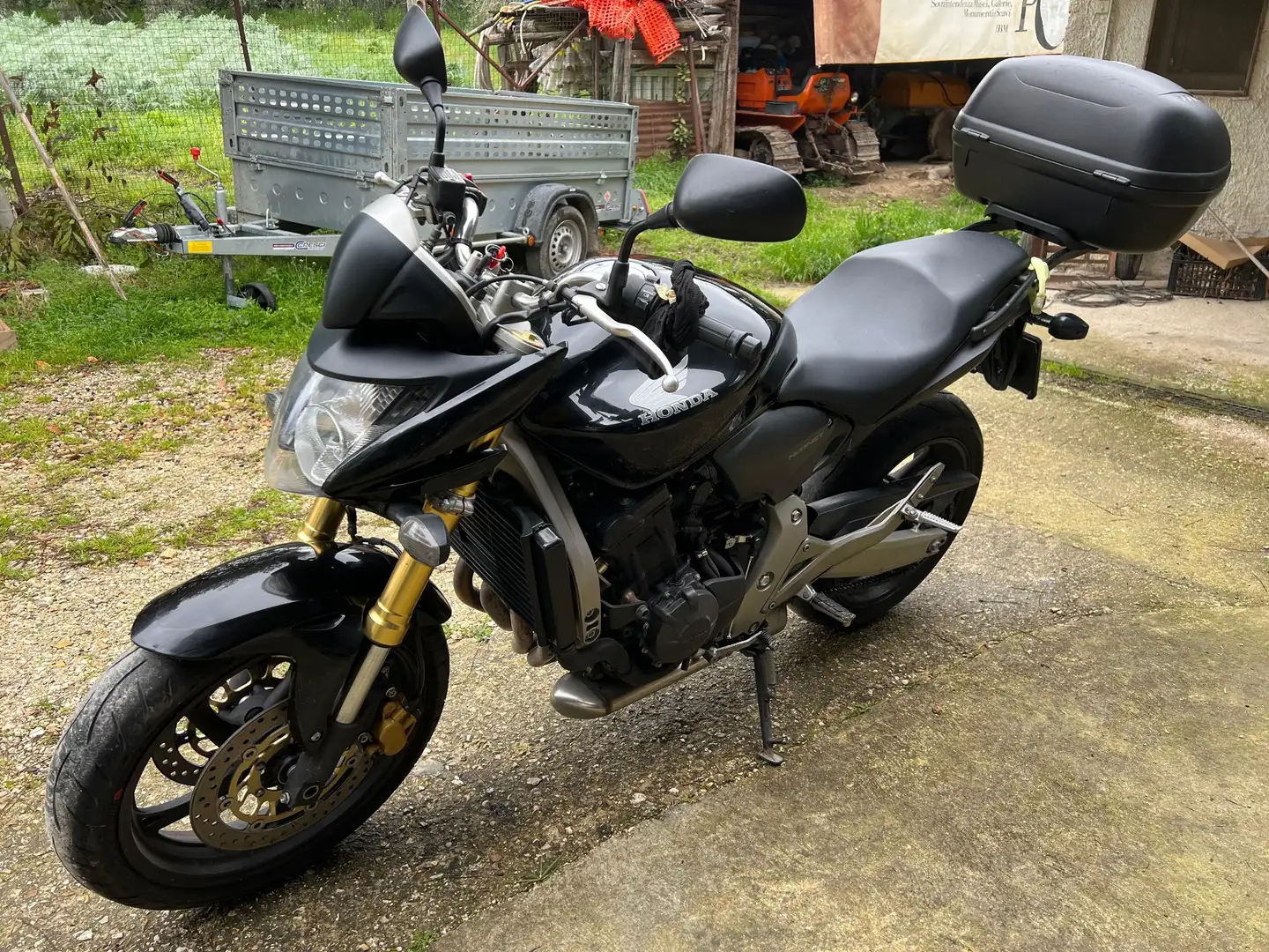 Honda Hornet Negro - 2