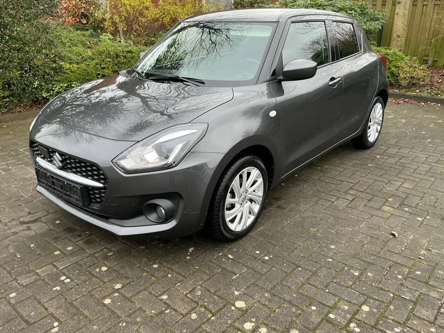 Suzuki Swift Swift 1.2 Dualjet Hybrid Comfort 1.Hd+SH+Kam. Gri - 1