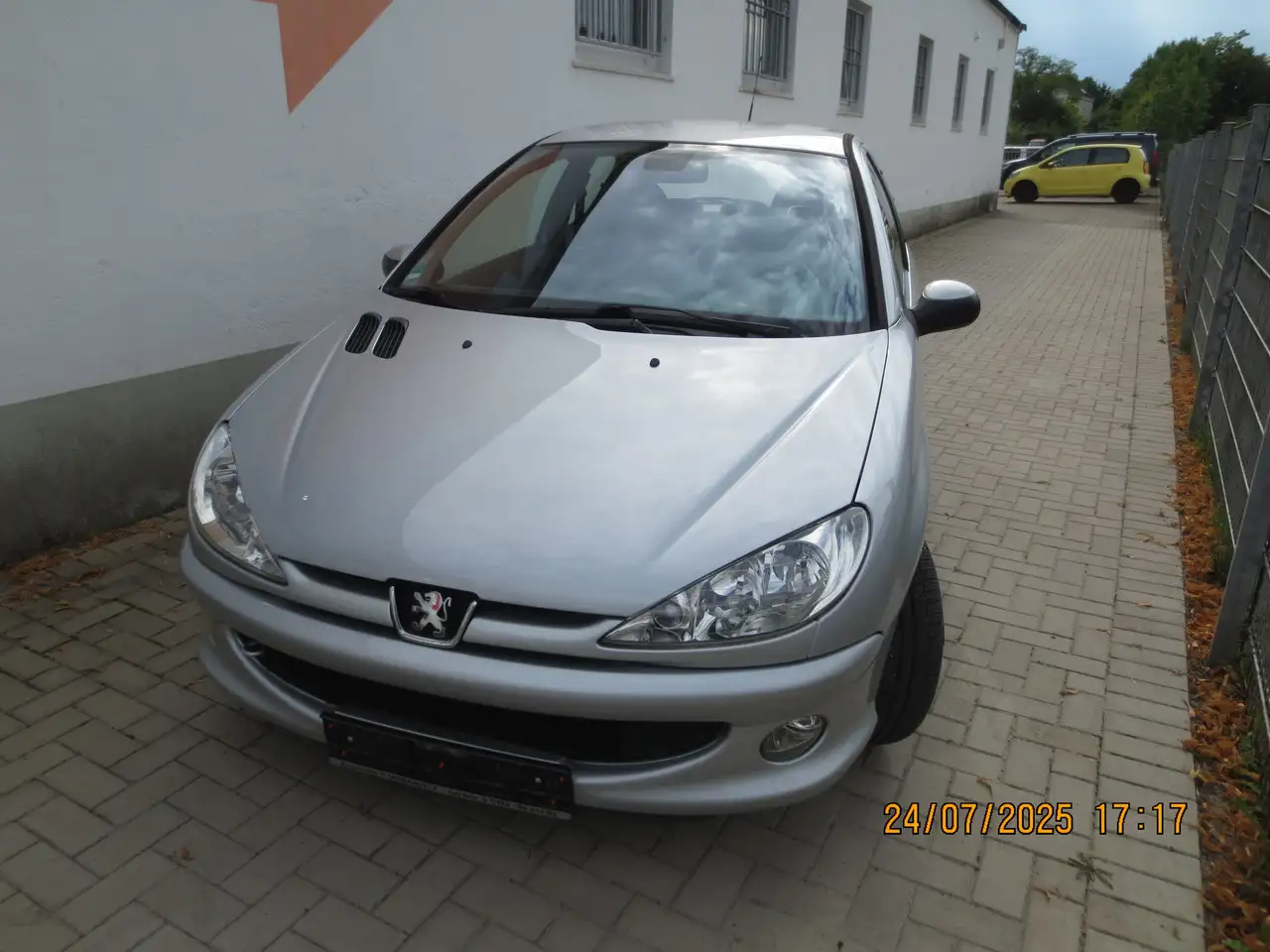 Peugeot 206