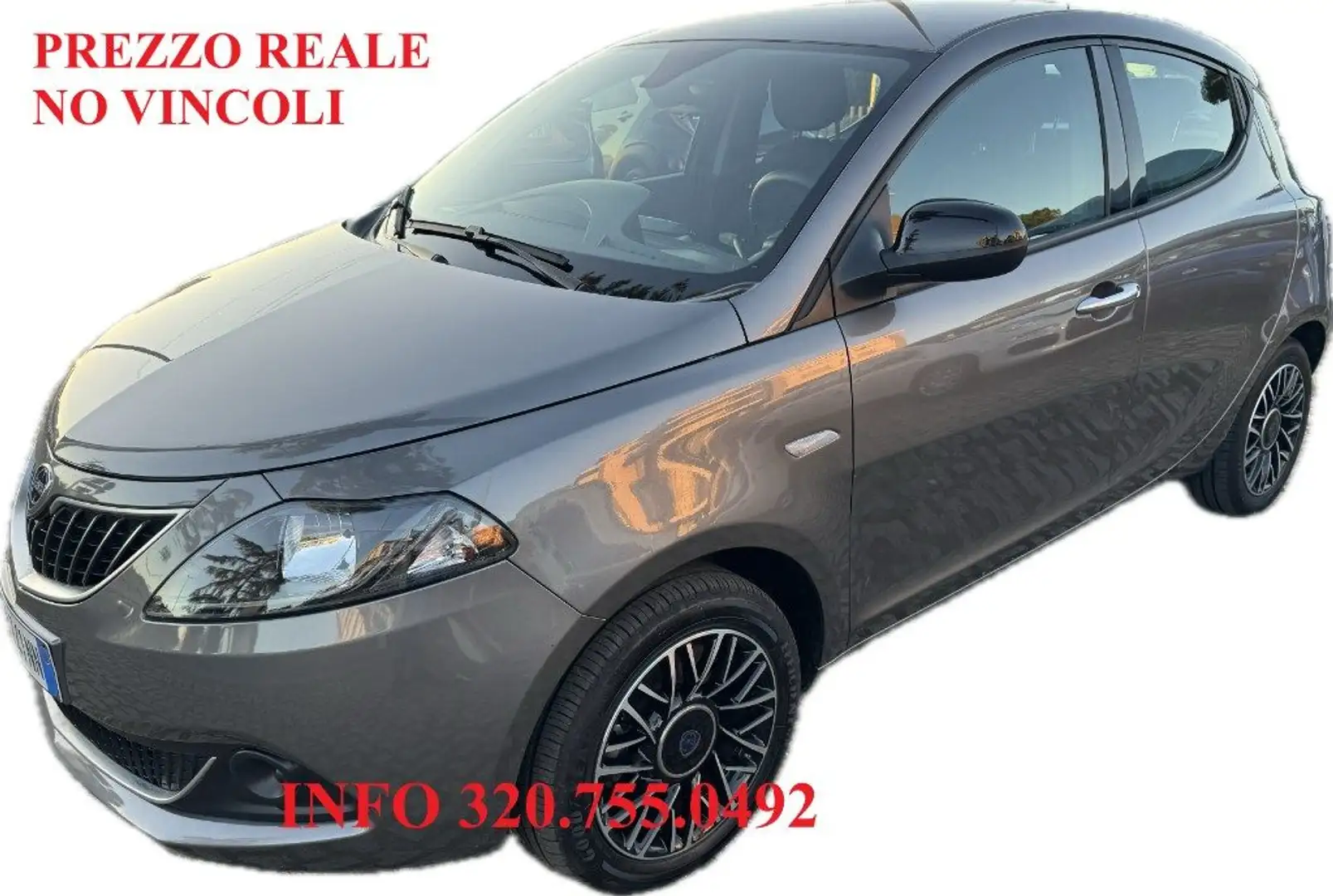 Lancia Ypsilon 1.0 FireFly 5 porte S&S Hybrid Platino NO VINCOLI Grigio - 1