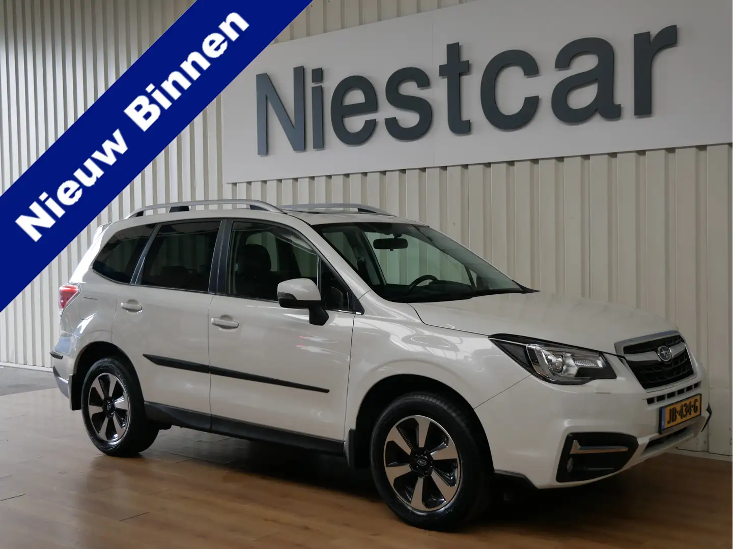 Subaru Forester 2.0 Premium Blanc - 1