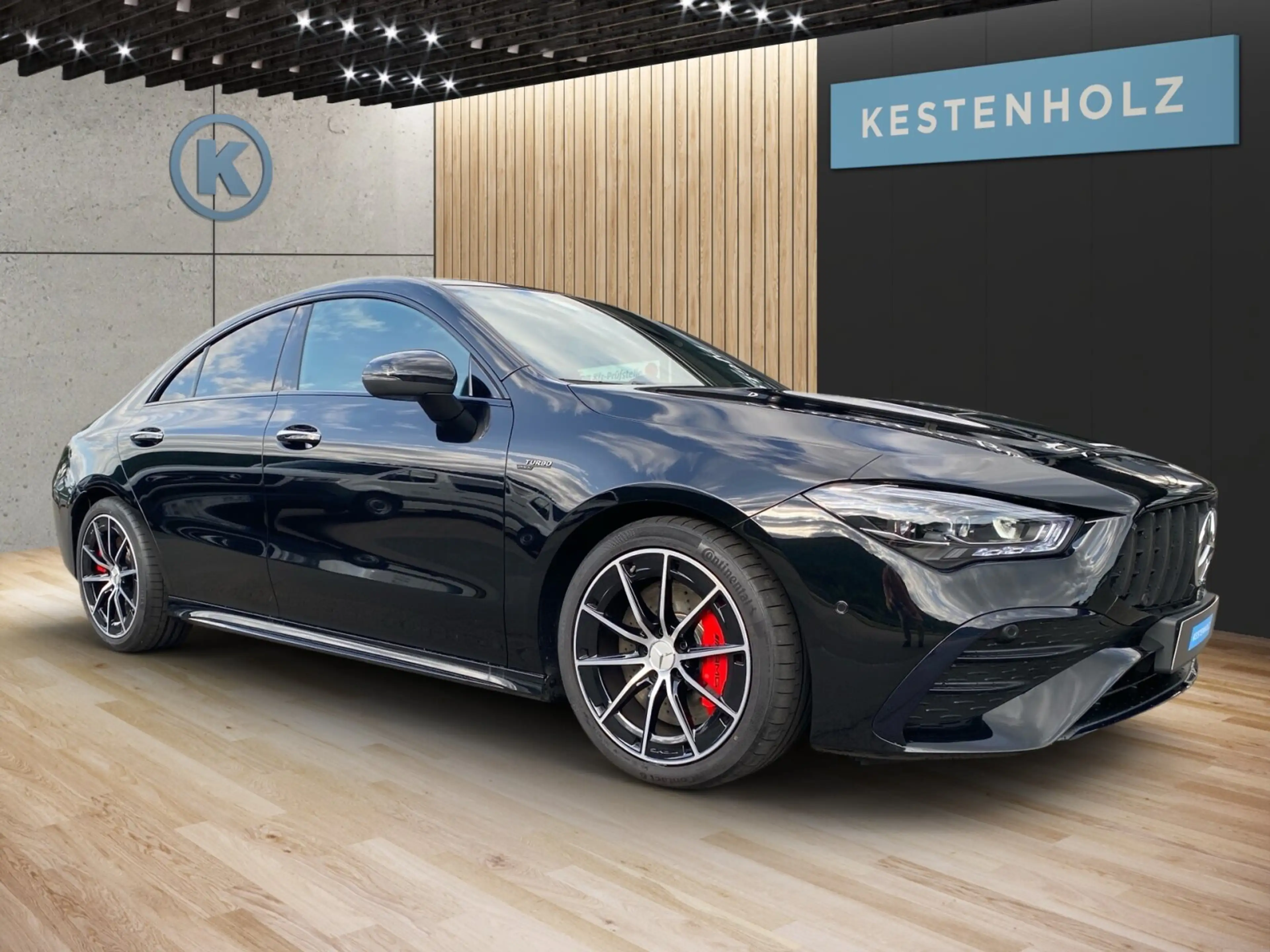 Mercedes-Benz CLA 35 AMG AMG CLA 35 4M Coupé *NIGHT*RFK*MBEAM*PANO*DISTR* — photo 2