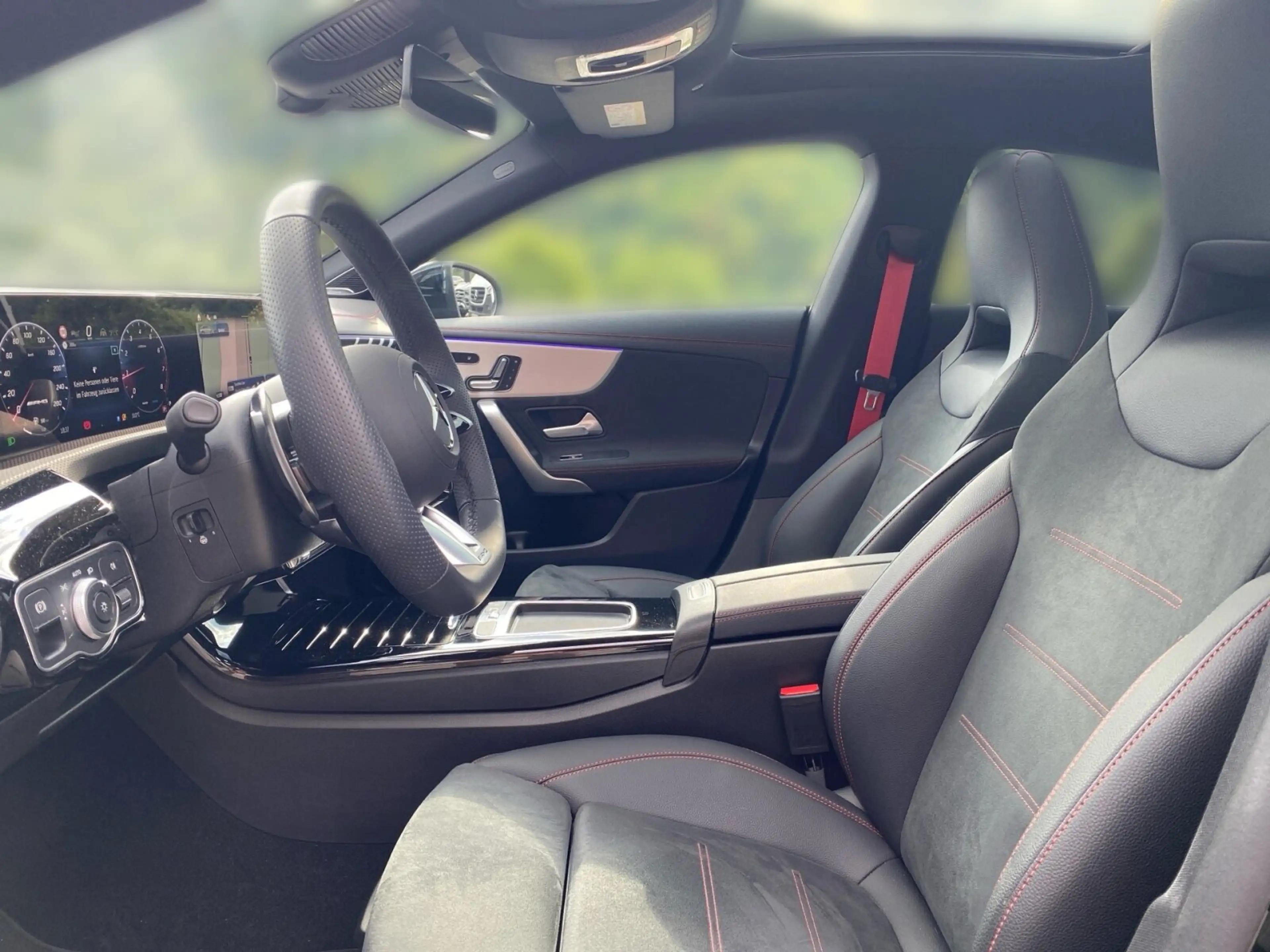Mercedes-Benz CLA 35 AMG AMG CLA 35 4M Coupé *NIGHT*RFK*MBEAM*PANO*DISTR* — photo 7