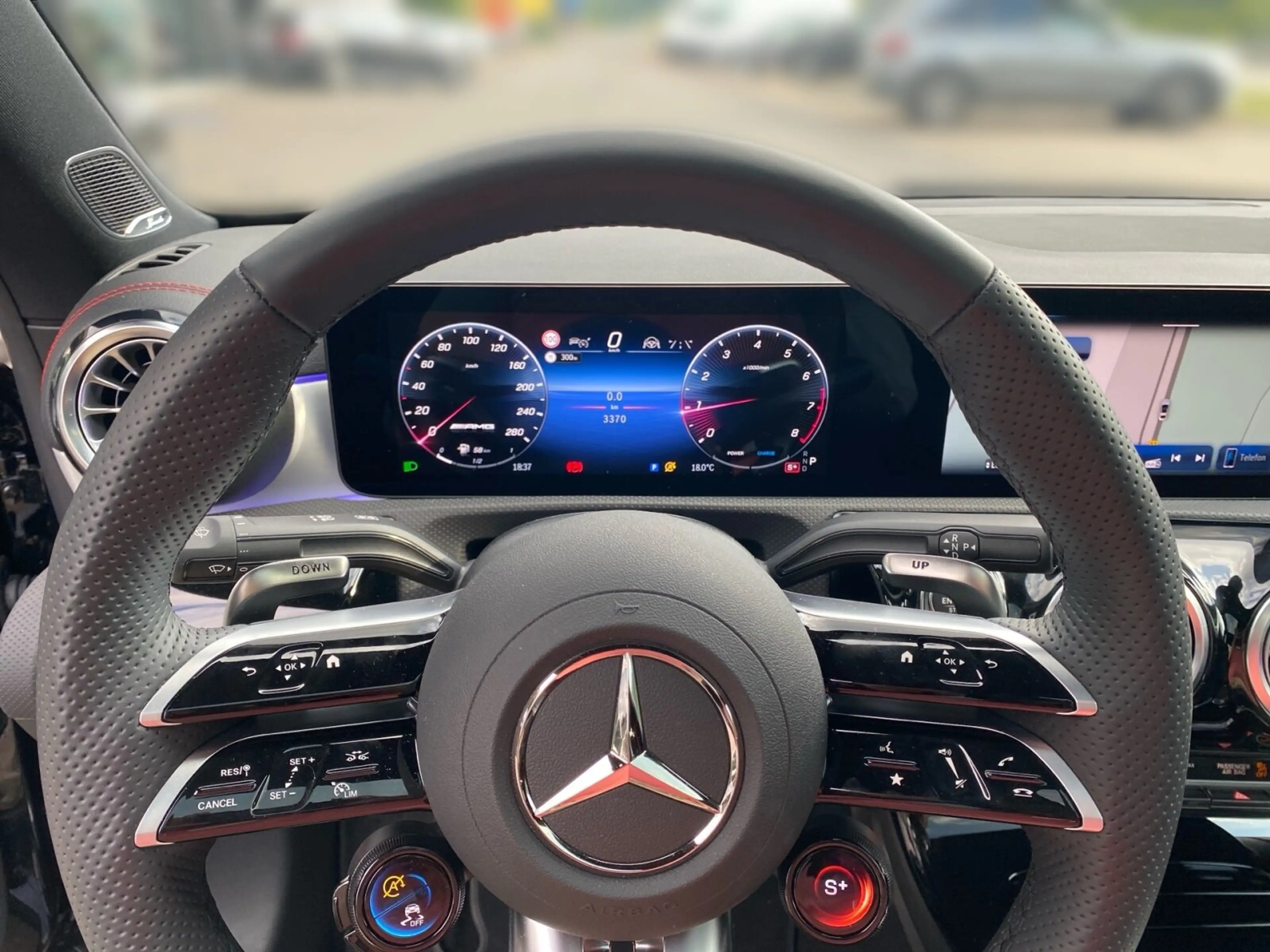 Mercedes-Benz CLA 35 AMG AMG CLA 35 4M Coupé *NIGHT*RFK*MBEAM*PANO*DISTR* — photo 8