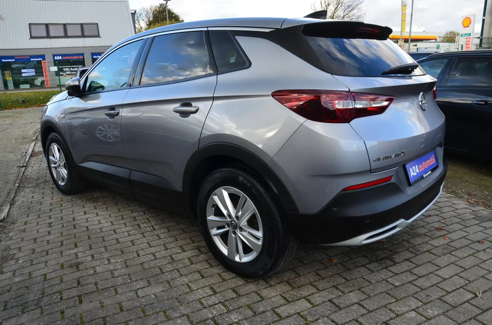 Opel Grandland X 1.5 D Business Elegance LED Navi AHK Leder ACC Argent - 2