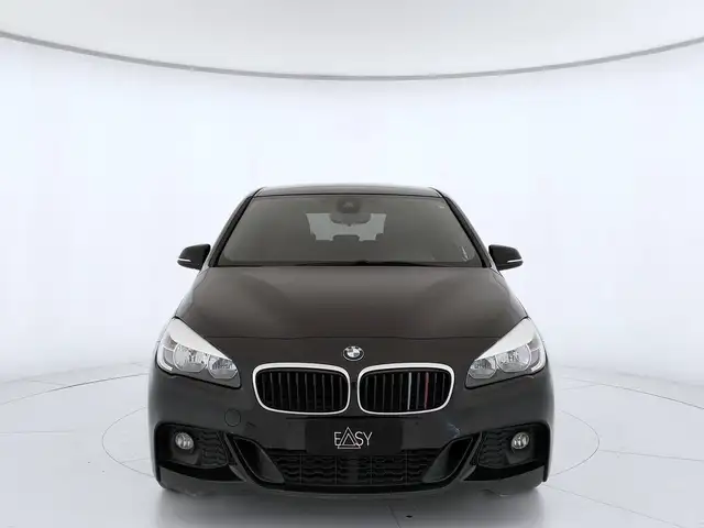 BMW 2 Series view 3