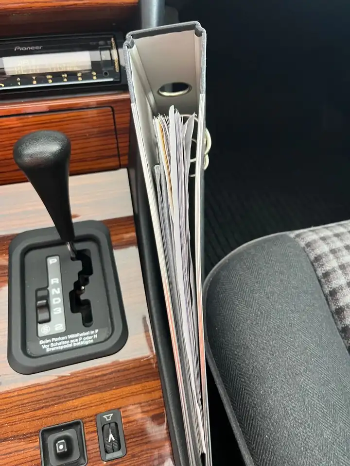 Mercedes-Benz 230 E mit H Kennzeichen Schöner Zustand, foto 12