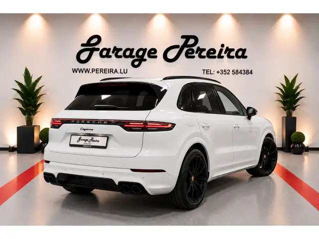 Porsche Cayenne view 2
