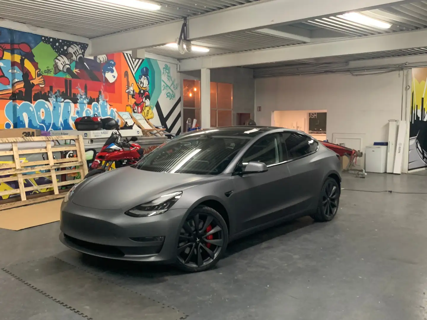 Tesla Model 3 75 kWh Performance Dual Motor Grijs - 1