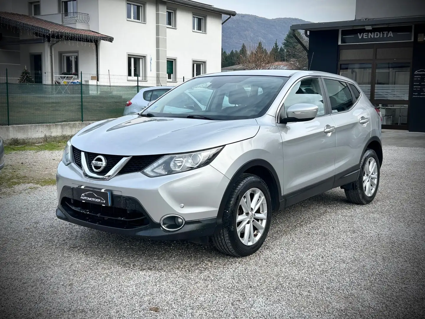 Nissan Qashqai 1.5 dci  110CV - UNIPROPRIETARIO Grigio - 1