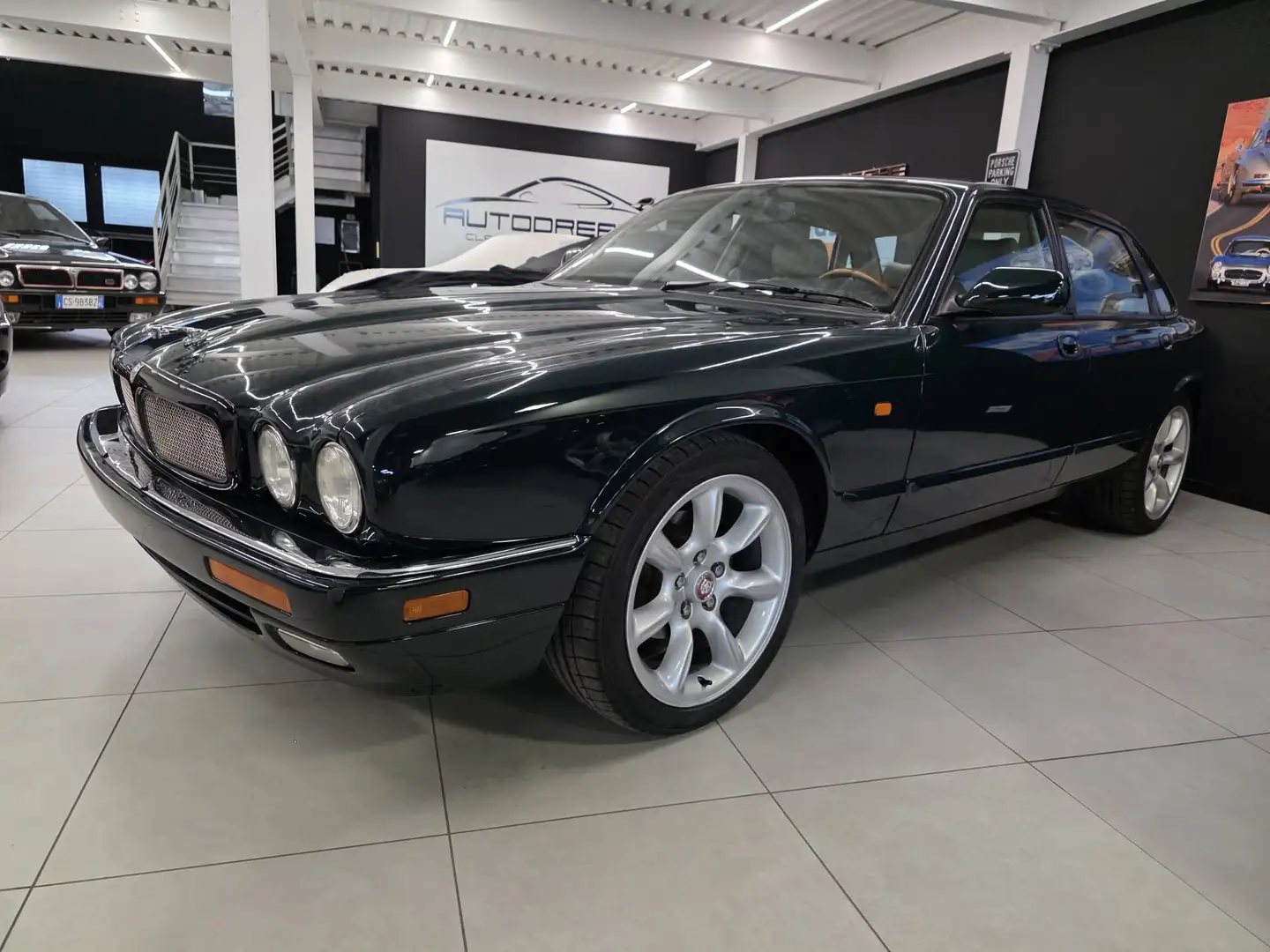 Jaguar XJ6 3.6 Daimler - ASI Verde - 1
