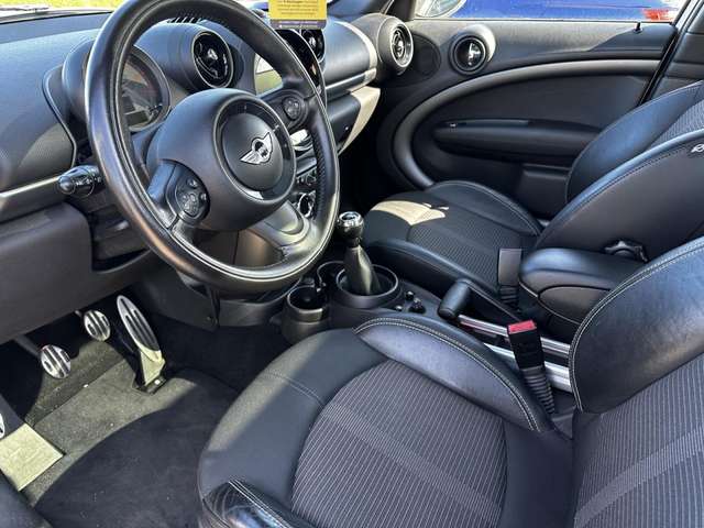 MINI Cooper Countryman SD Klima Xenon Navi Einparkhilfe Schiebedach el.