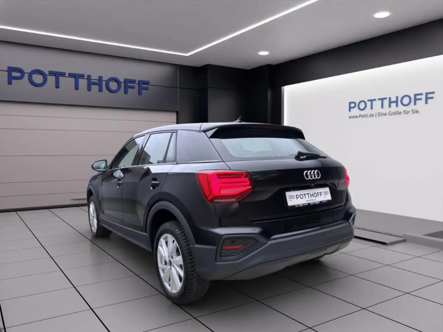 Audi Q2 30 TDI MATRIX PDC KAMERA SITZHZG Schwarz - 2