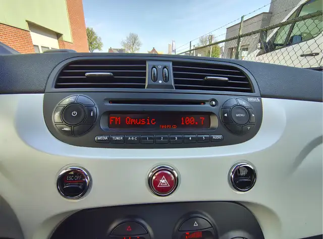 Fiat 500e view 12