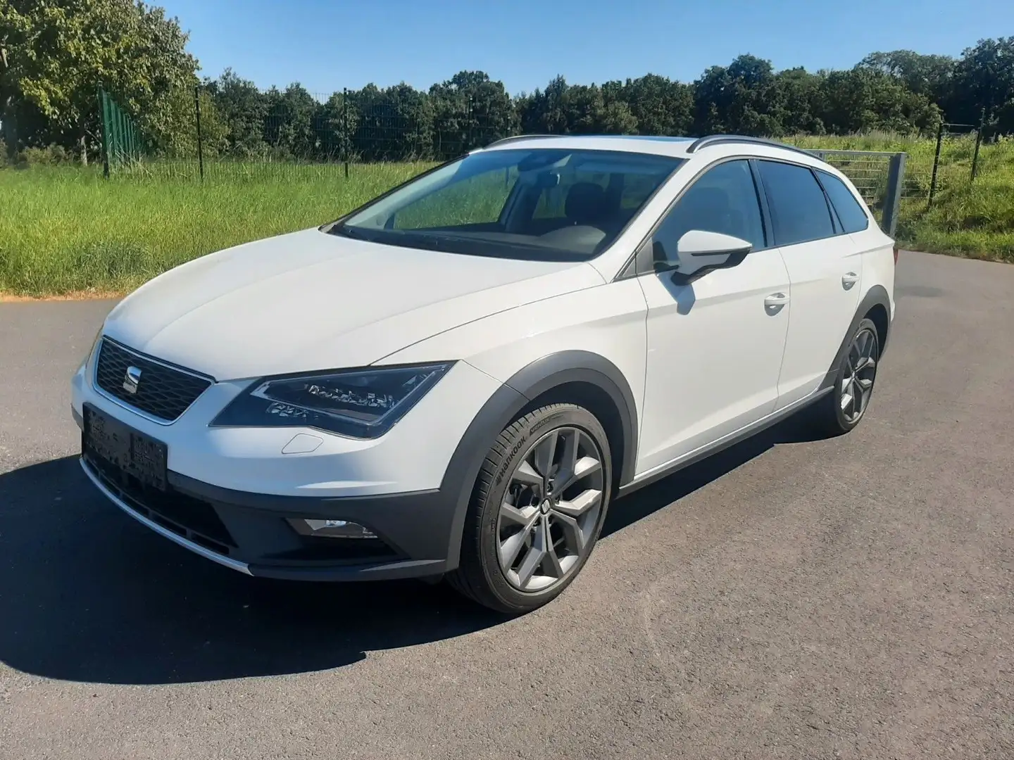 SEAT Leon X-PERIENCE 2.0 TDI 4Drive DSG,LED Fehér - 1