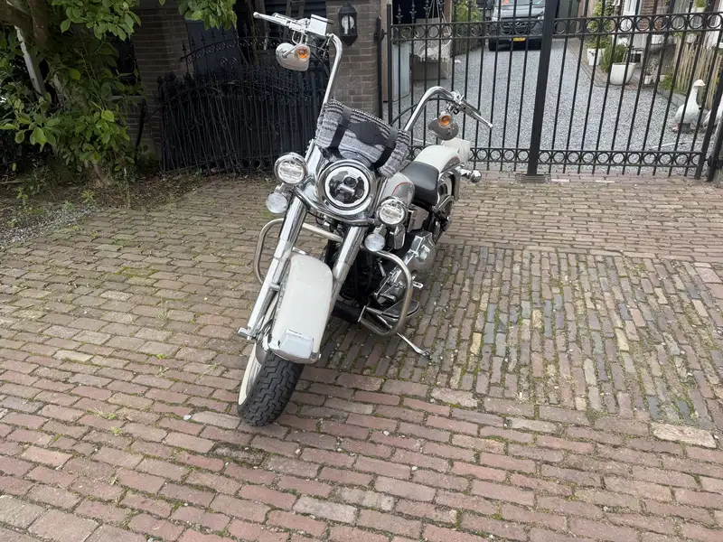 Harley-Davidson Heritage Softail - foto 2