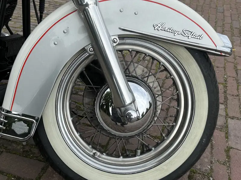 Harley-Davidson Heritage Softail - foto 8