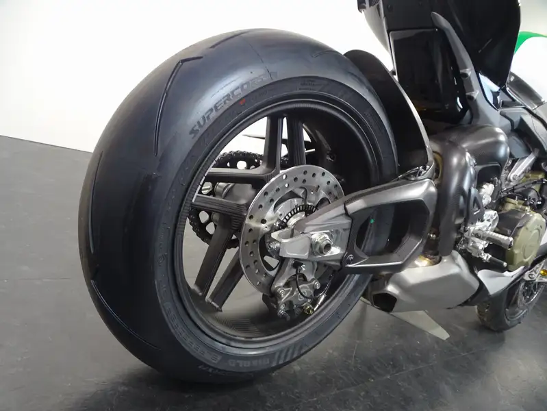 Ducati Panigale V4 - foto 8