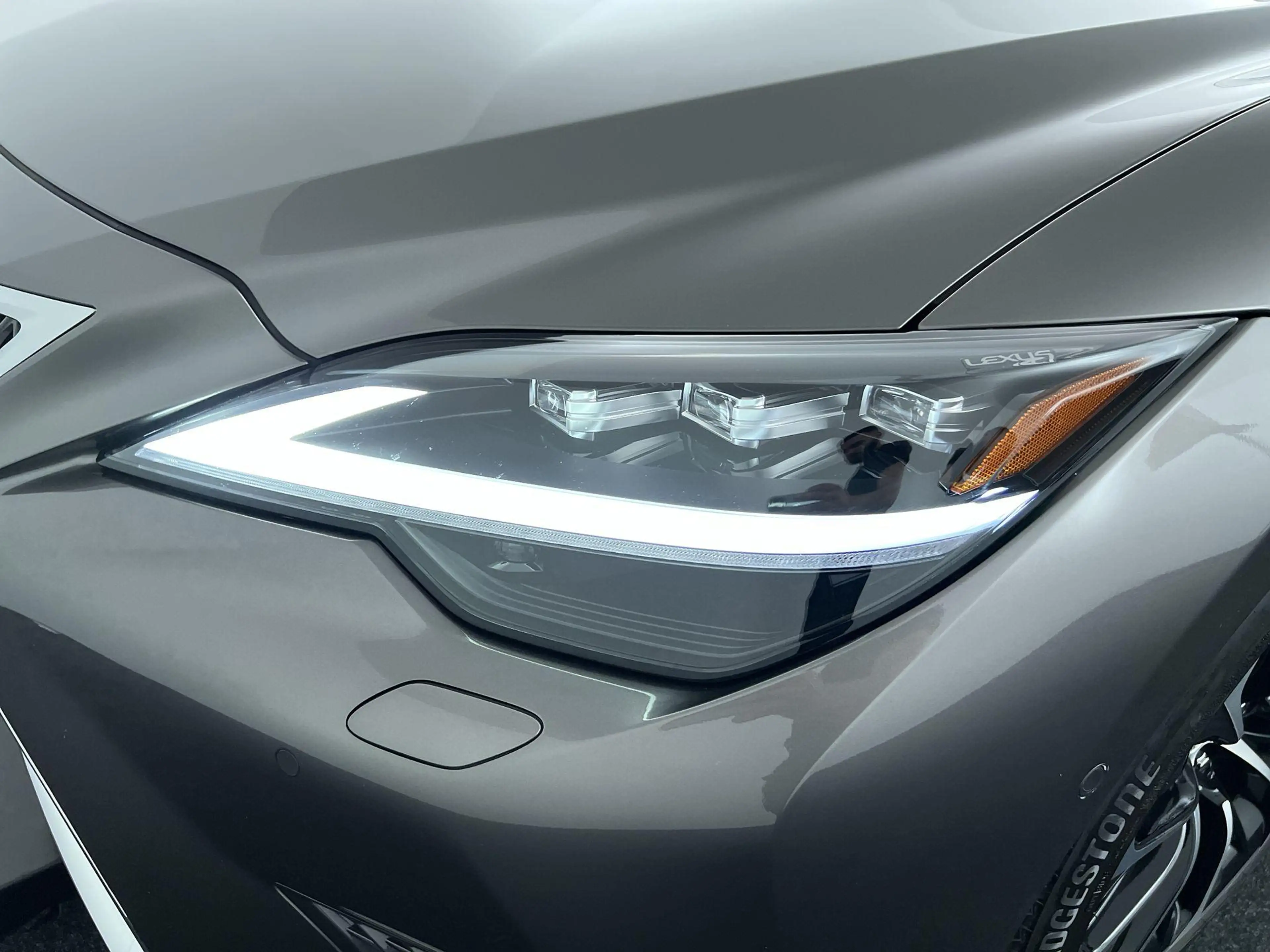 Lexus LS 500 500h AWD President Line — photo 9