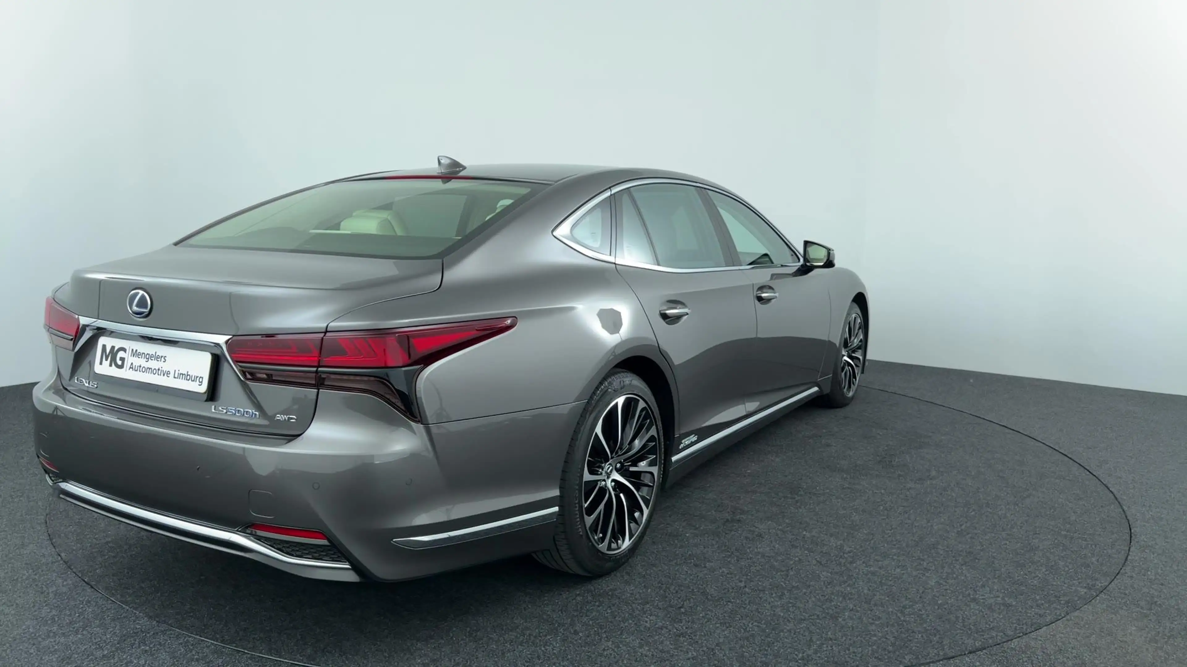 Lexus LS 500 500h AWD President Line — photo 5