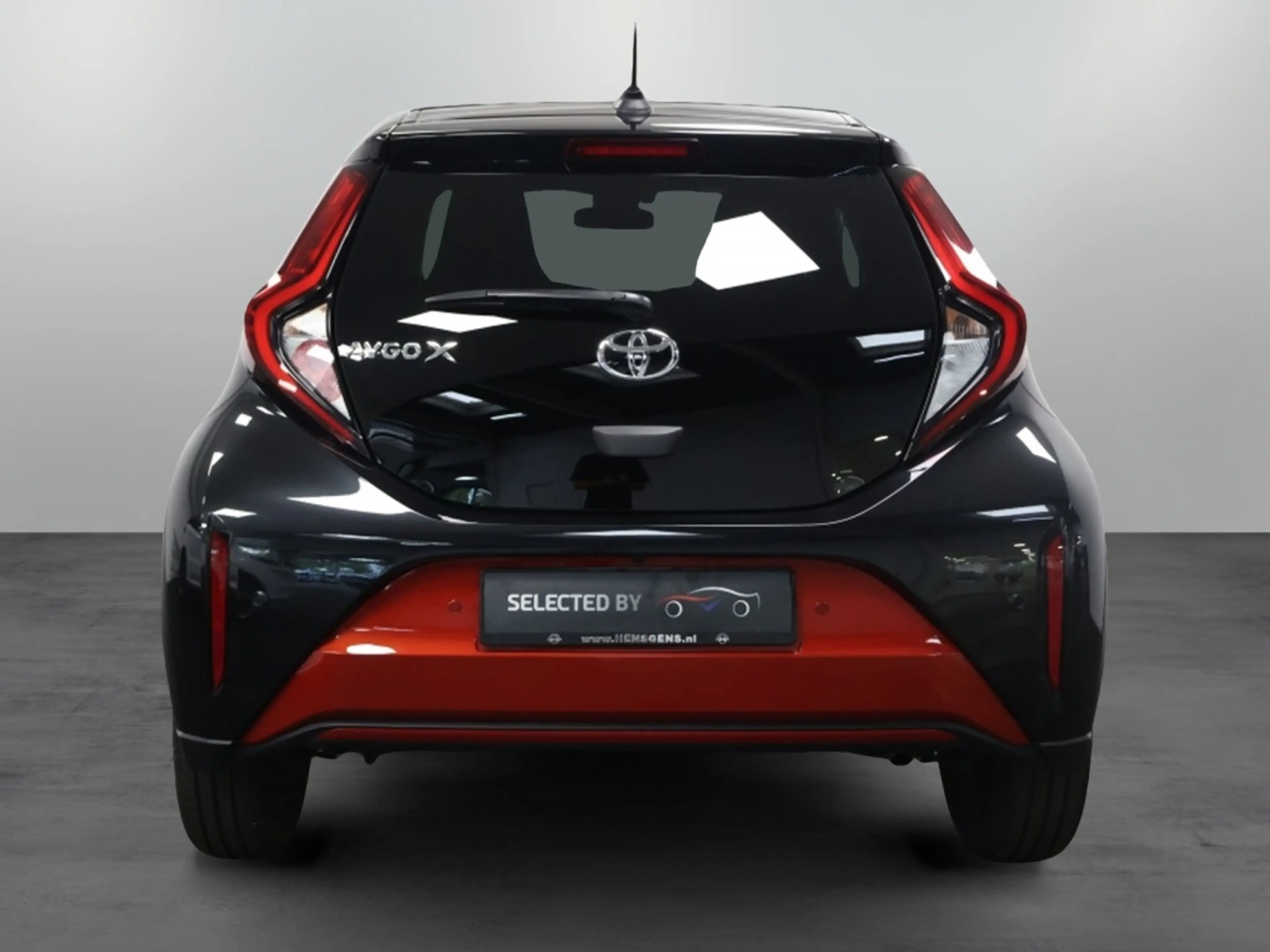 Toyota Aygo X 1.0 VVT-i AUT Premium | Open Dak | Cabrio — photo 4