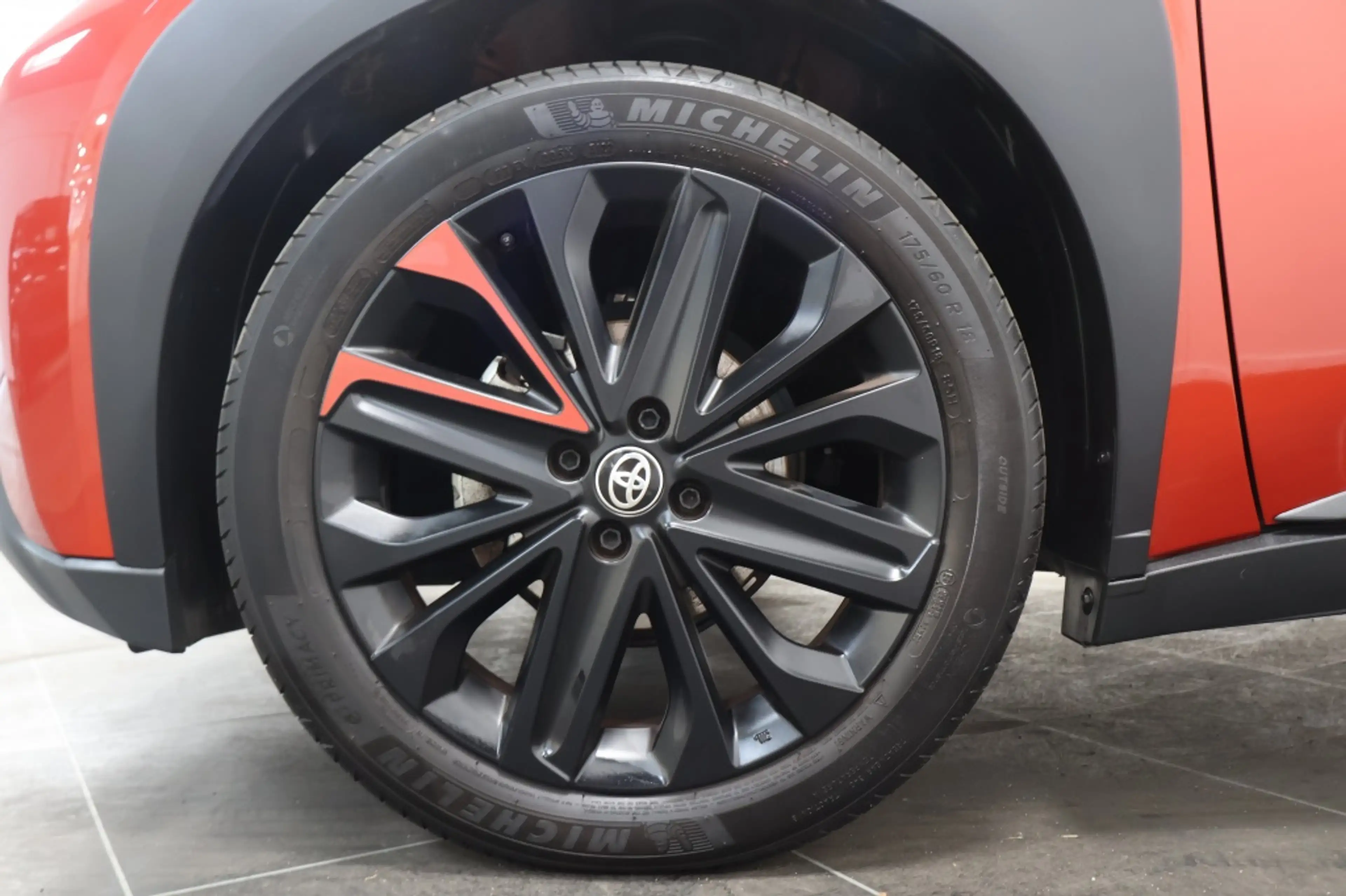 Toyota Aygo X 1.0 VVT-i AUT Premium | Open Dak | Cabrio — photo 5
