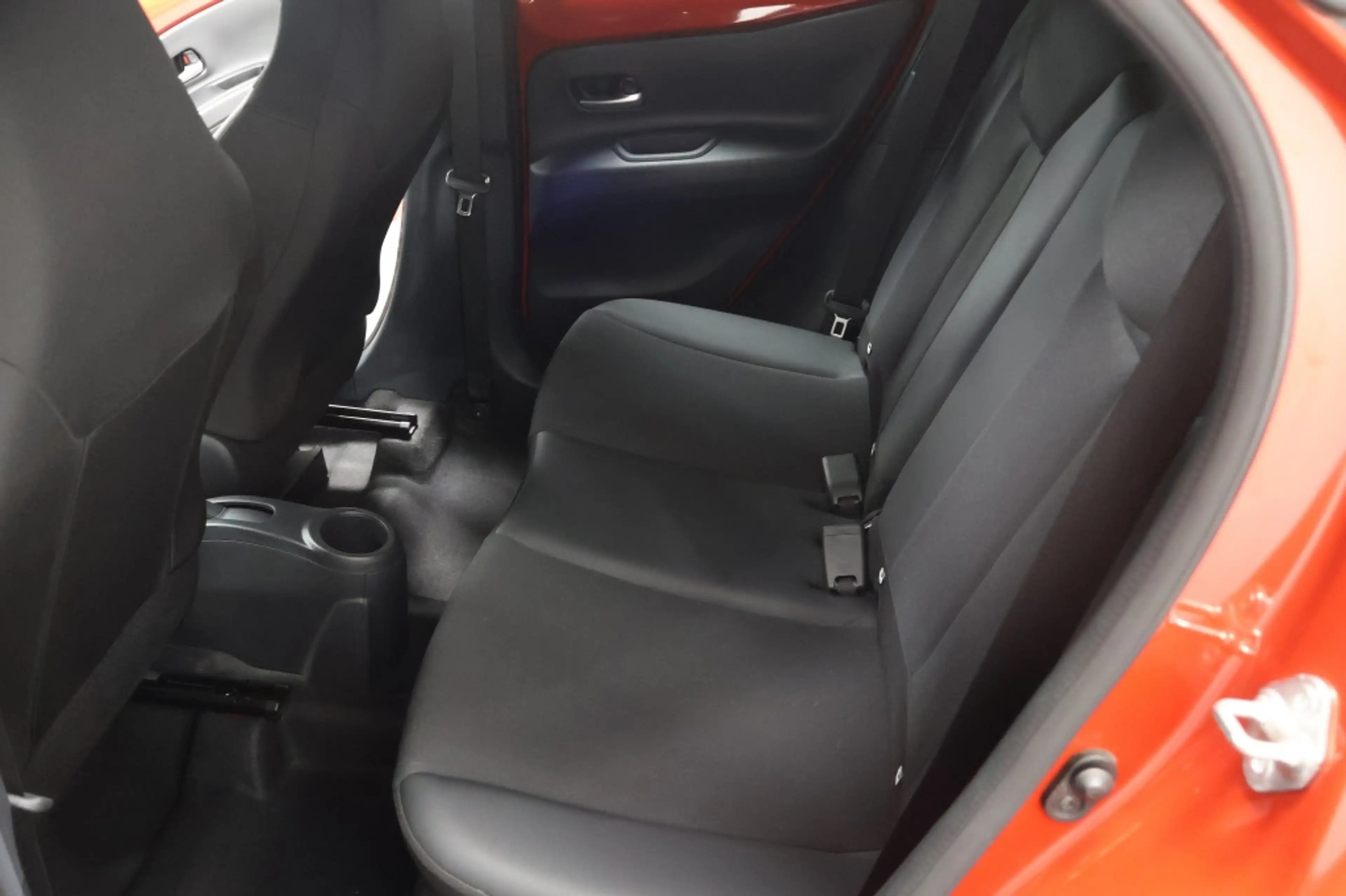 Toyota Aygo X 1.0 VVT-i AUT Premium | Open Dak | Cabrio — photo 9