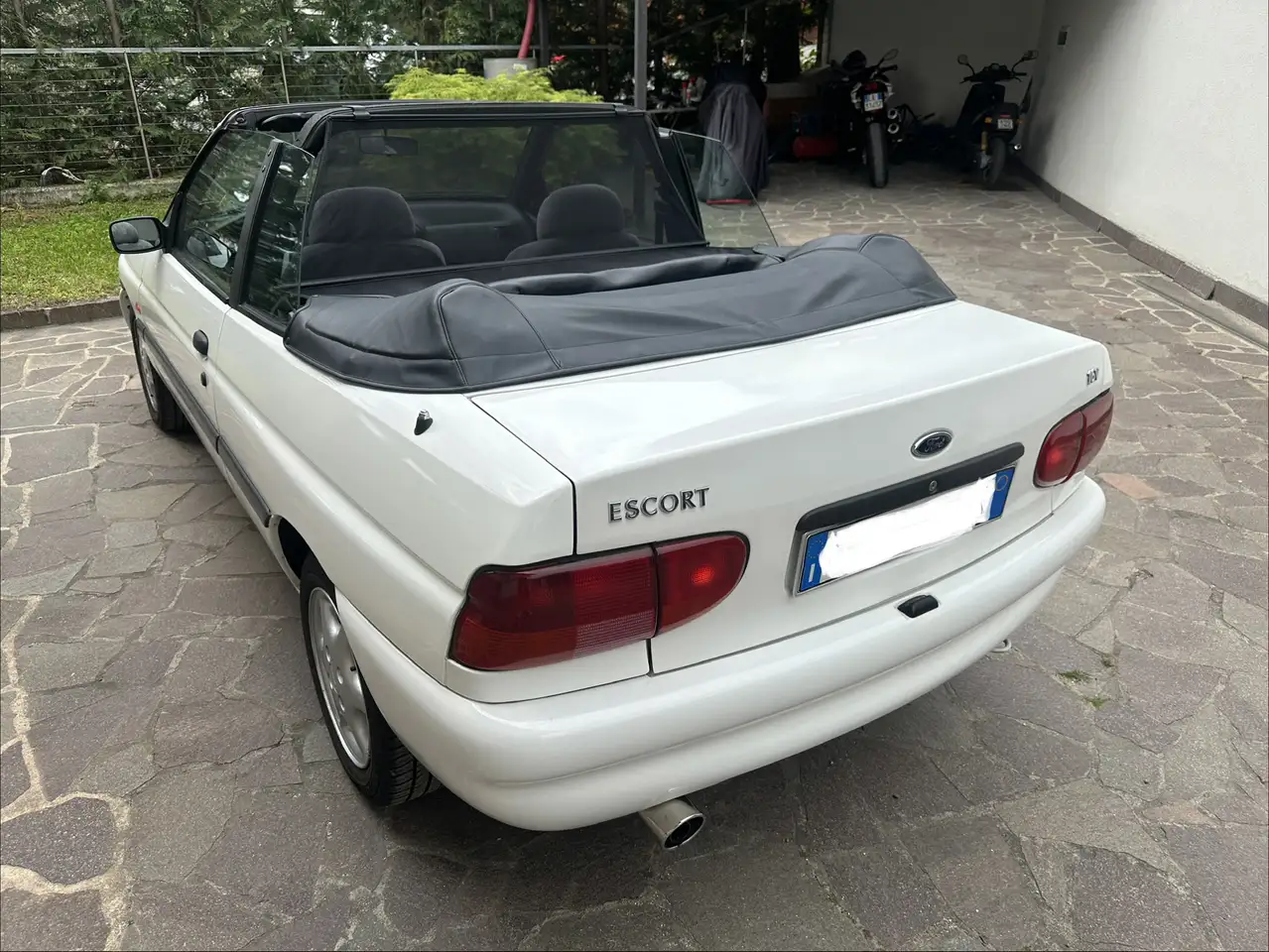 Ford Escort 16V CLX, foto 2