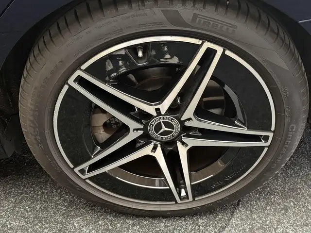 Mercedes-Benz C Class view 8
