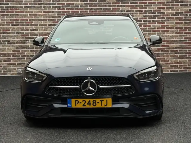 Mercedes-Benz C Class view 6